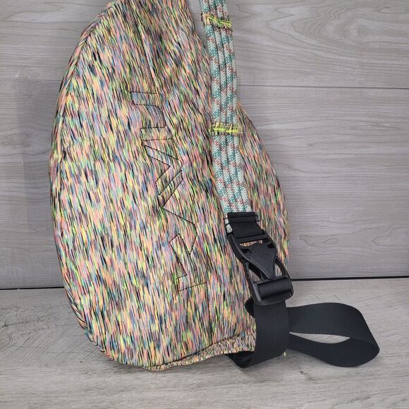 KAVU Ropercise Rope Sling Crossbody Bag Multicolor Neon Stripe Pattern EXCELLENT - Picture 7 of 9